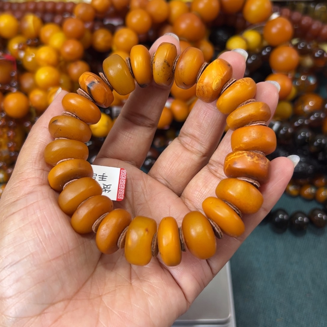 未镶嵌琥珀珠宝奇石161