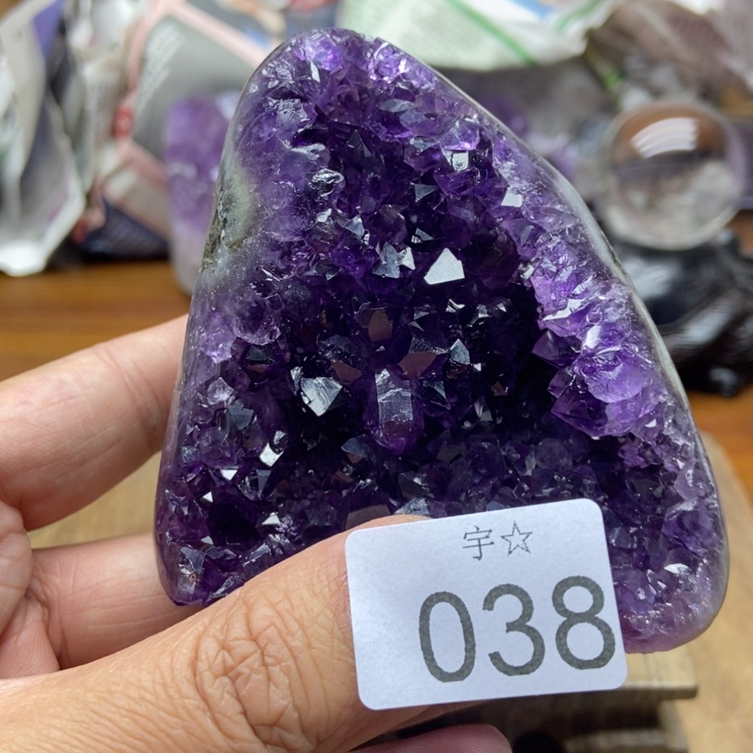 紫晶天然水晶摆件未镶嵌