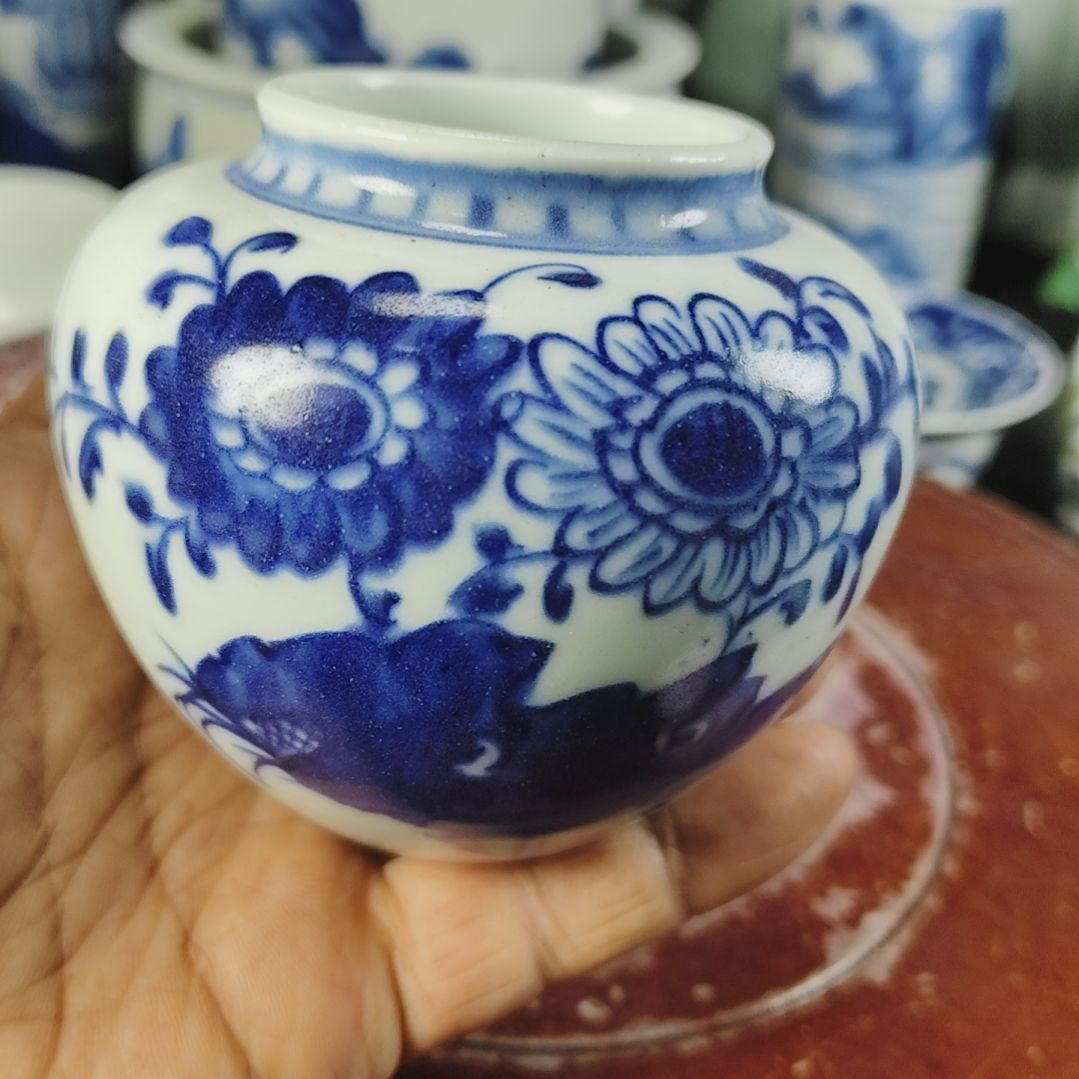 瓶全手工制作的瓷器