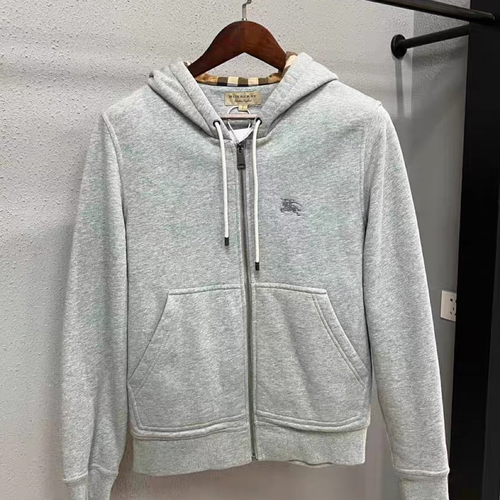 99新 BURBERRY/博柏利 灰色拉链连帽款外套/XL码/B02333