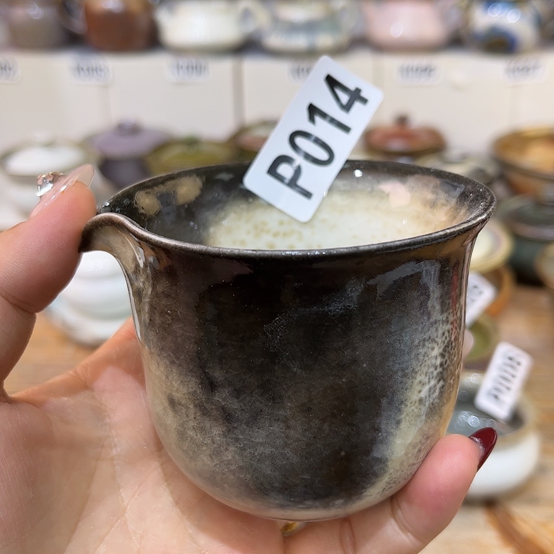 白泥茶杯陶瓷艺术