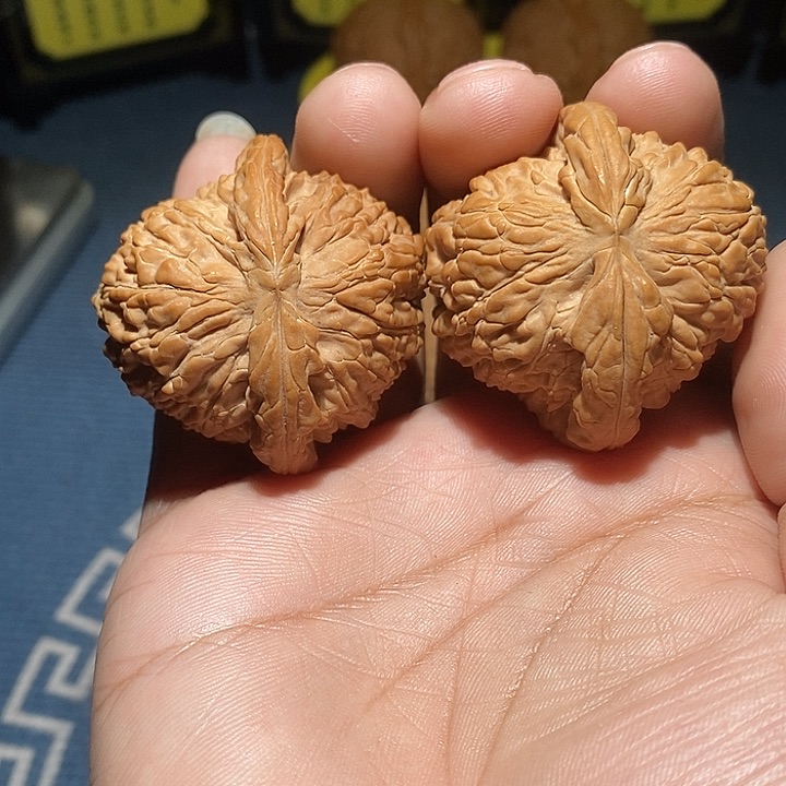 文玩核桃把件用****643闷白