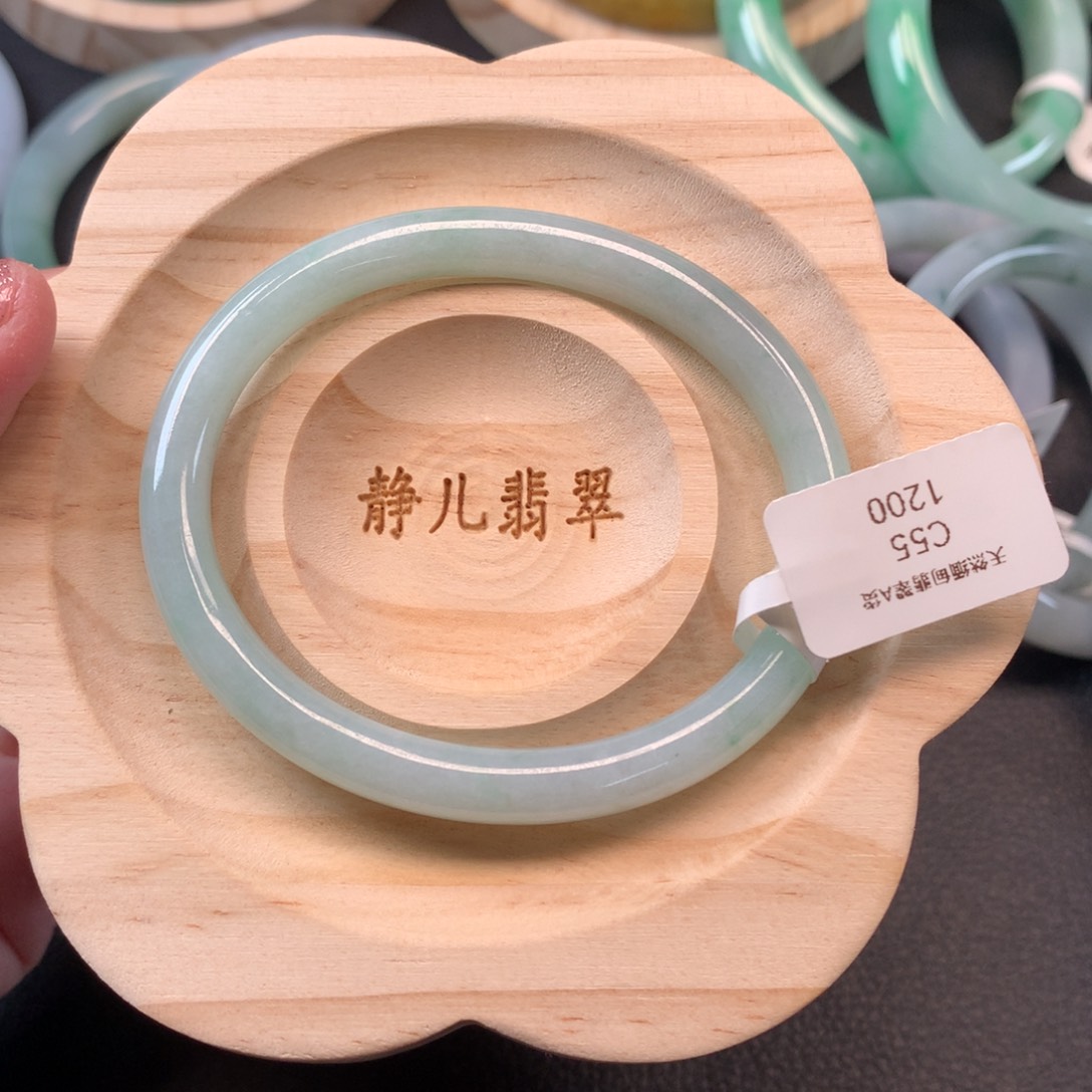 翡翠手镯未镶嵌55贵妃