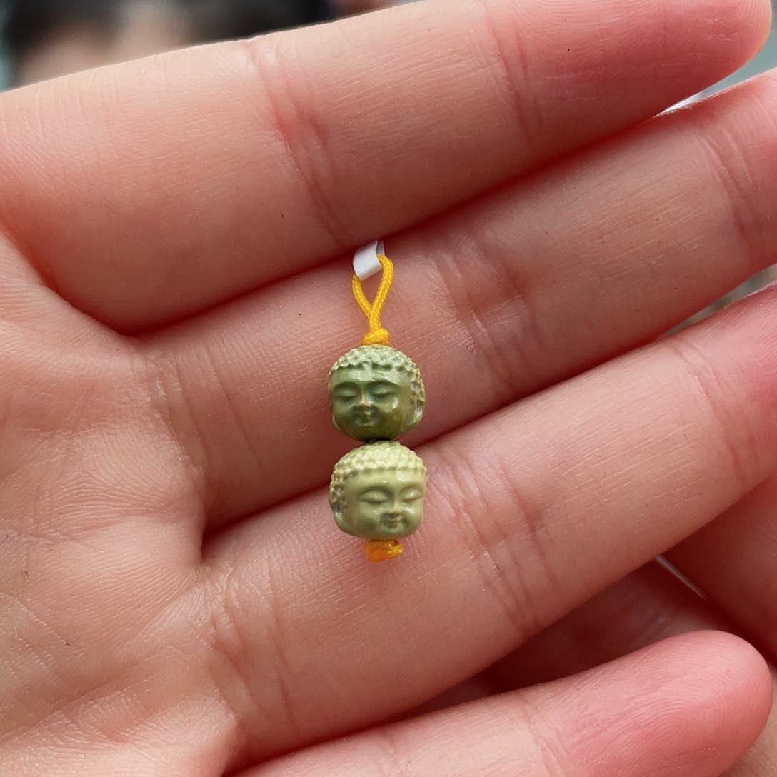 绿松石颈饰未镶嵌