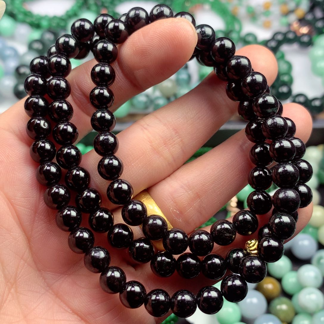 翡翠颈饰未镶嵌项链