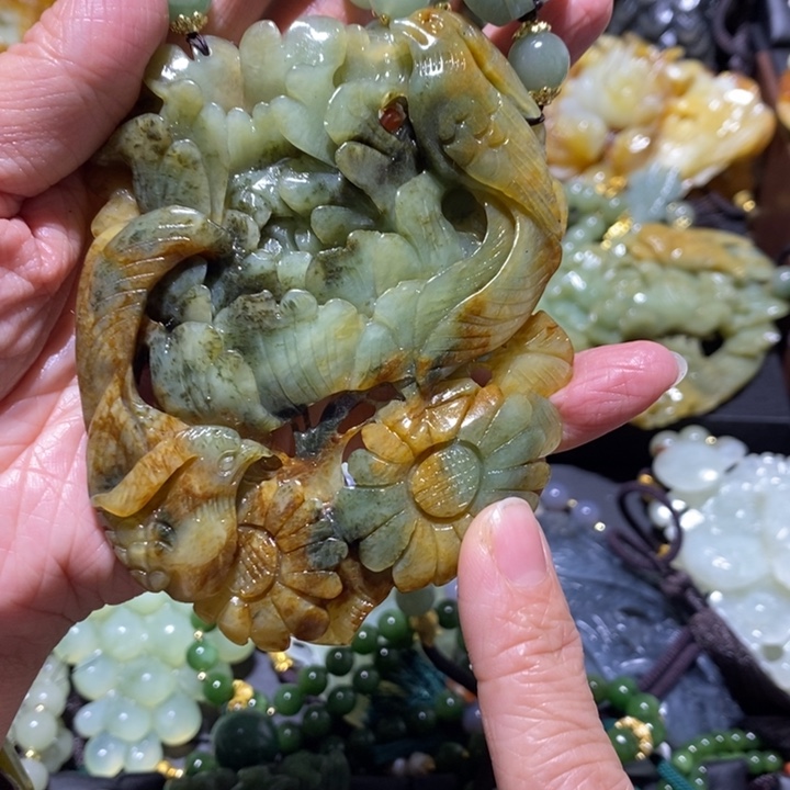 岫玉岫玉吊坠未镶嵌