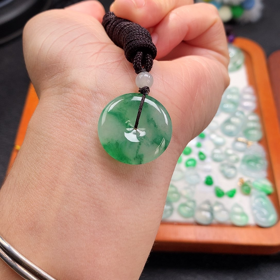 吊坠(不含链)未镶嵌翡翠平安扣