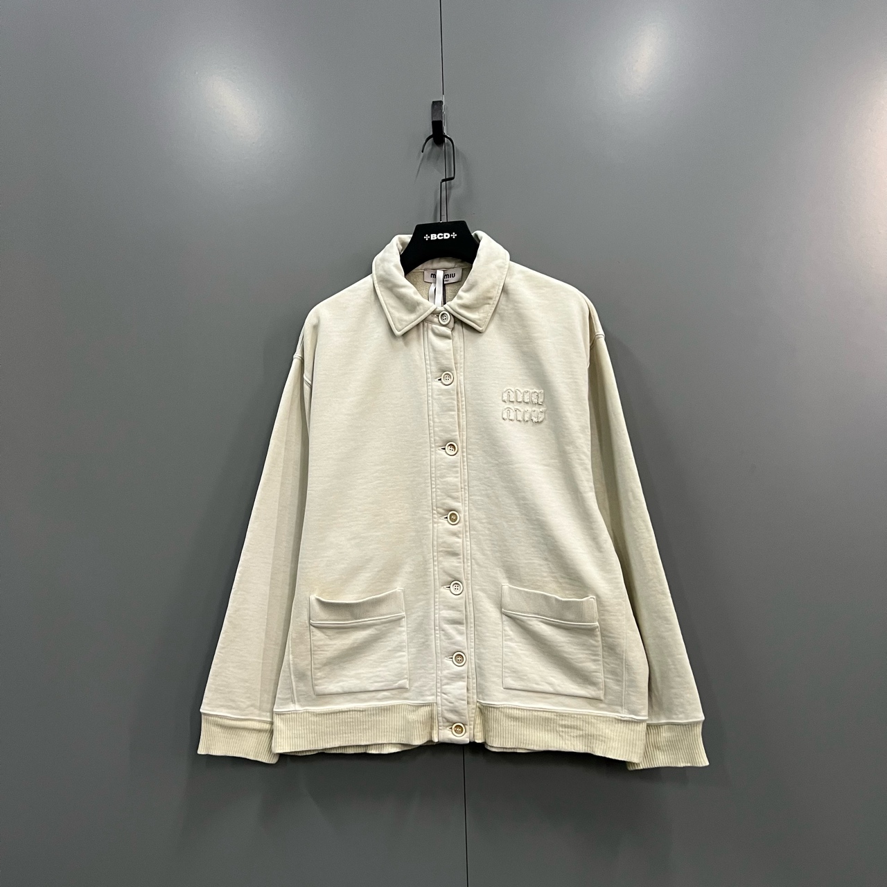 95新 MIU MIU/缪缪 j31 字母logo印花单排扣外套 M码/95新 014211