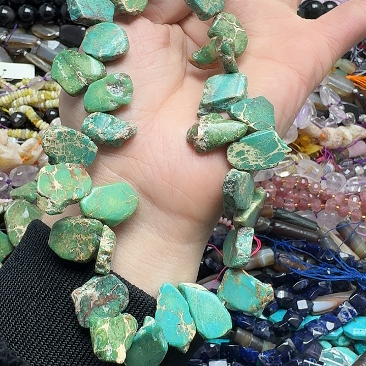 玛瑙/玉髓未镶嵌珠宝半成品一条帝王石卡子