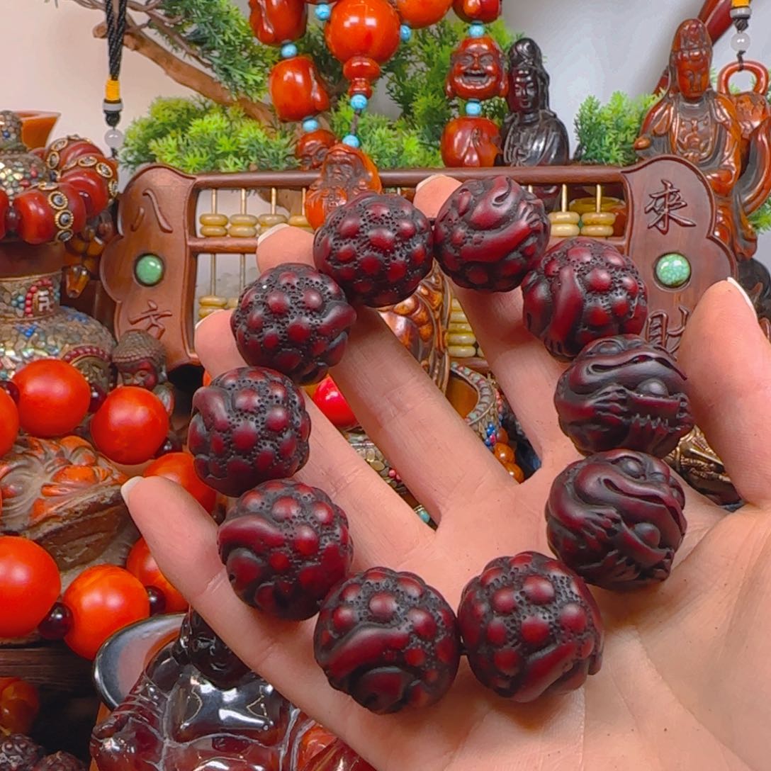 琥珀裸石未镶嵌手串