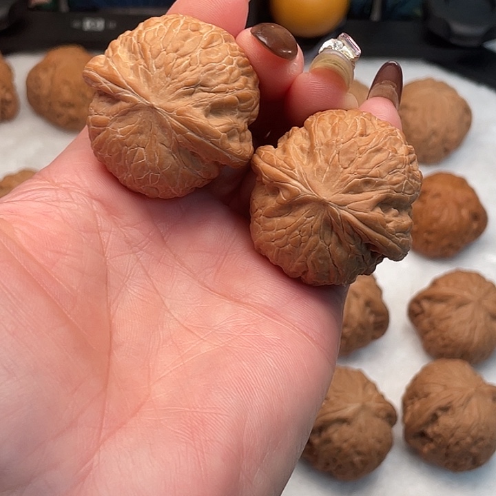 C***F核桃手串/手链铁锤40