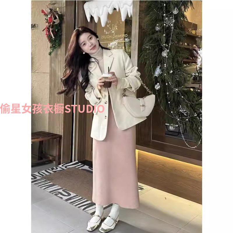 温柔风粉色针织半身裙女秋冬A字裙加厚高腰直筒软糯毛线包臂长裙