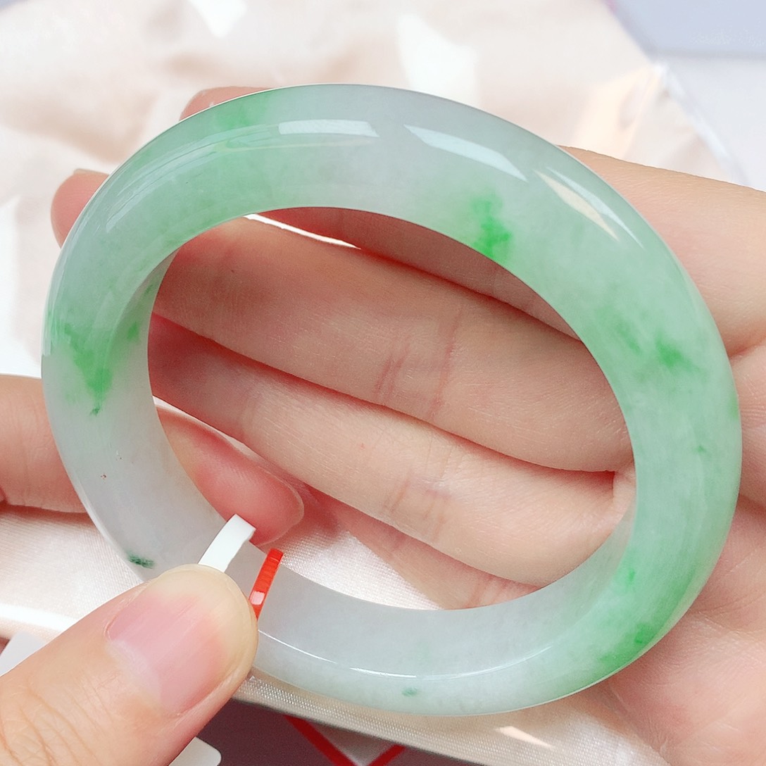 翡翠未镶嵌手镯抖音766