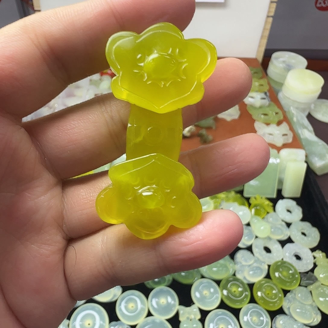 蛇纹石玉合金颈饰