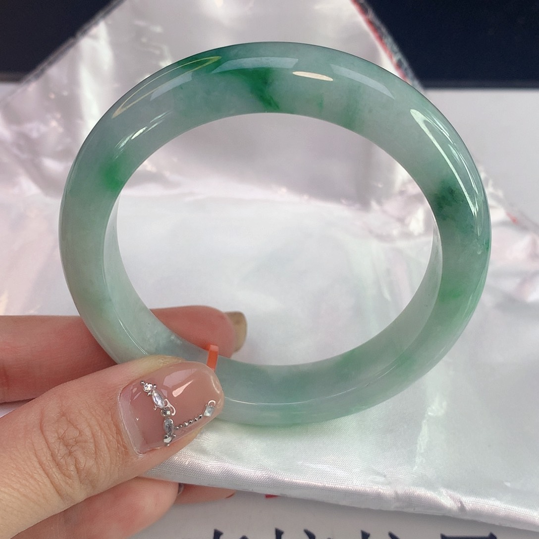 翡翠手镯未镶嵌天然A货翡翠 813