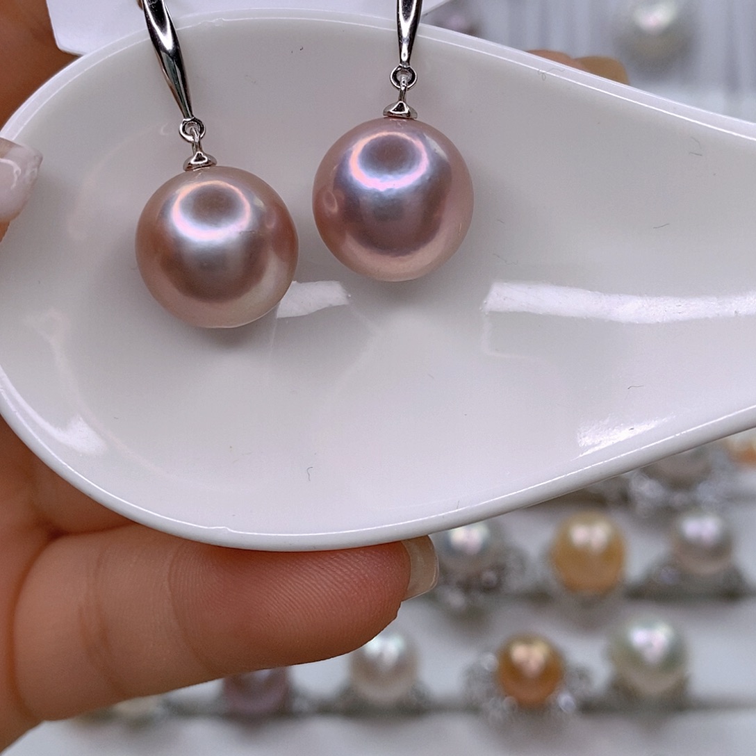 T***e银S925镶嵌淡水珍珠颈饰