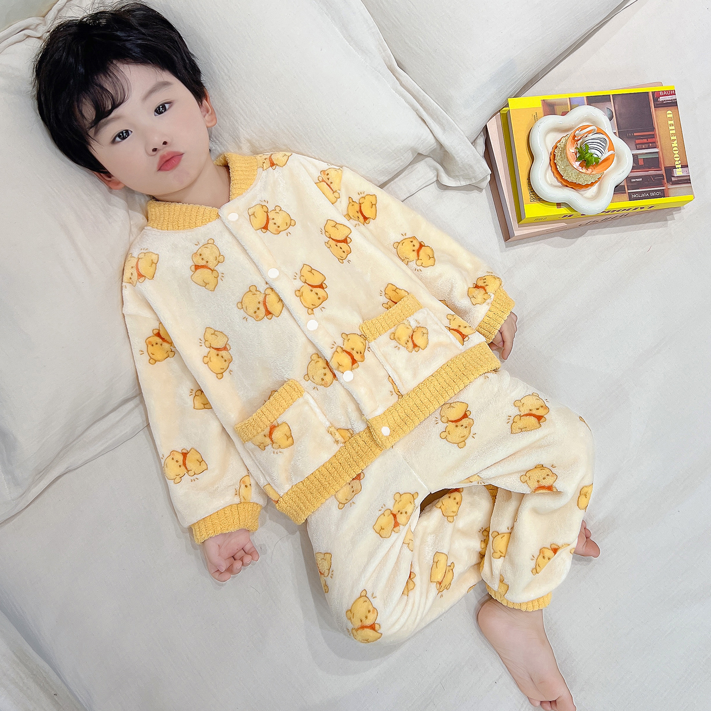 243 男童2025新款秋冬季法兰绒睡衣开衫套装家居服小熊可爱卡通