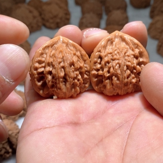 文玩核桃吊坠做**人38文山三棱