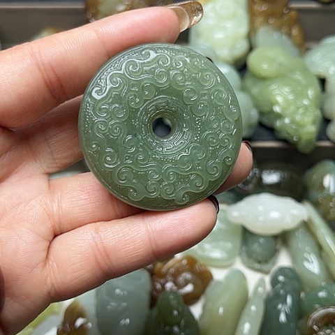 和田玉颈饰未镶嵌?****j