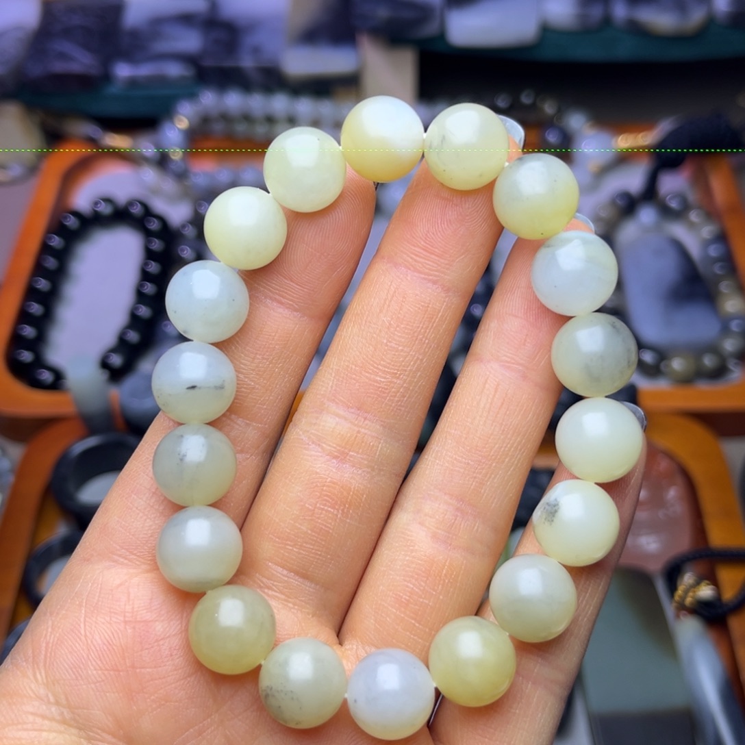 和田玉未镶嵌手串