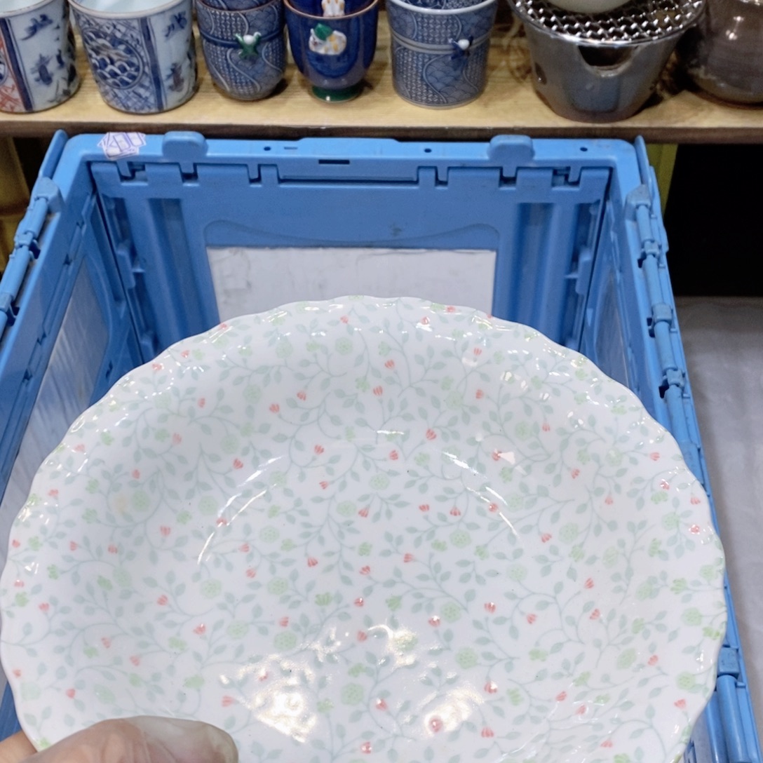 江***.瓷片哈哈哈哈哈，哈哈哈哈