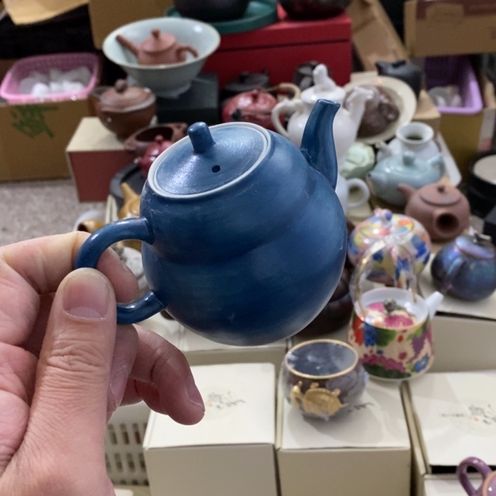 陶瓷艺术品及陶瓷壶