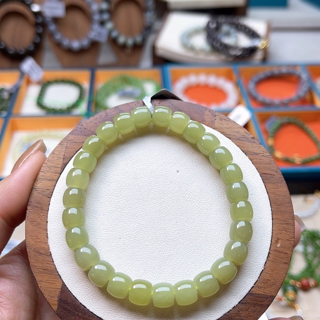 和田玉未镶嵌手串A26卡7*8