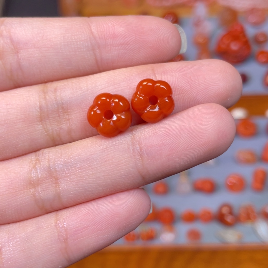 *****未镶嵌花扣一对卡10.2南红玛瑙