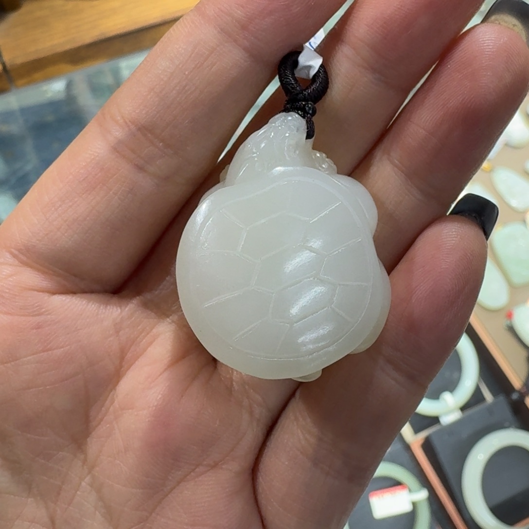 和田玉未镶嵌吊坠(不含链)