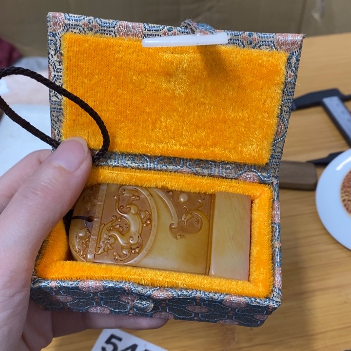 瓷片哈中古工艺品一件