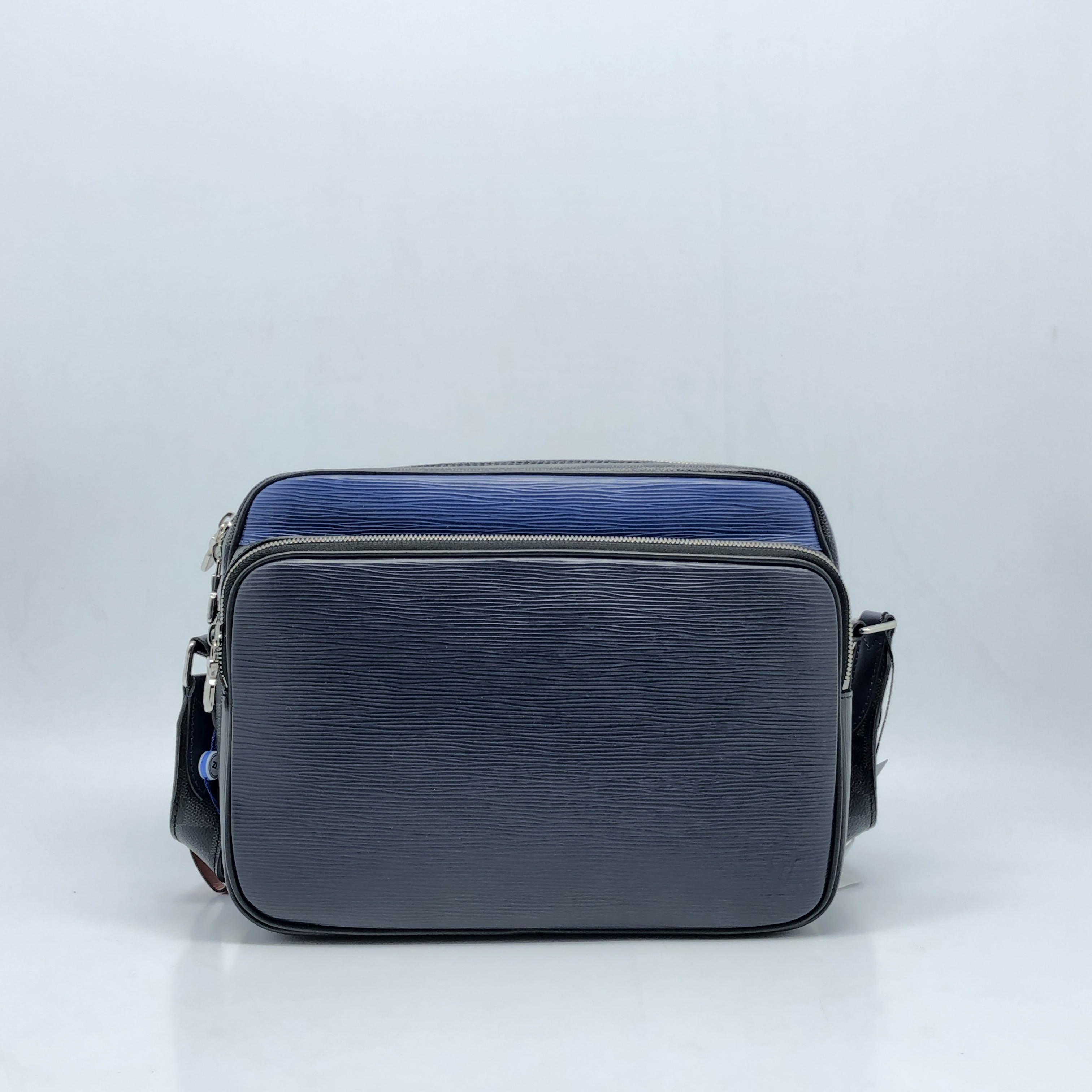 99新 LouisVuitton/路易威登 98新 水波纹蓝黑拼色单肩包/4050号