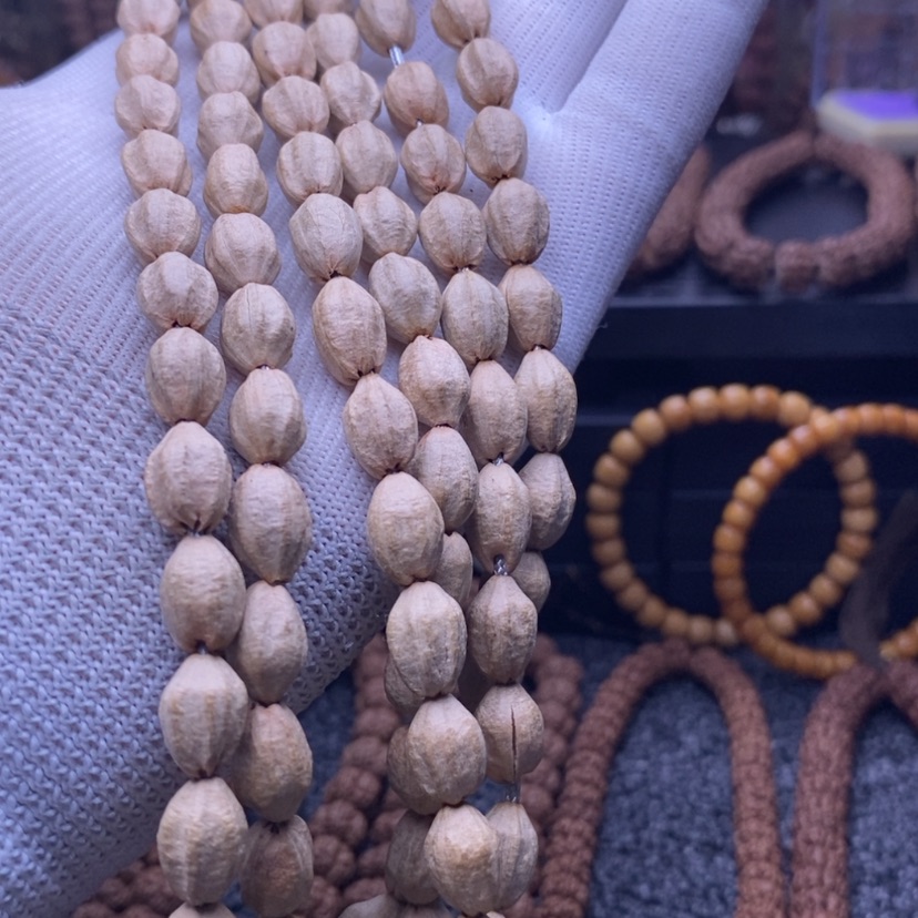 【闪购商品】金刚菩提吊坠鲨鱼背108