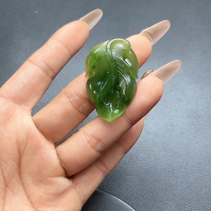 【闪购商品】颈饰未镶嵌和田玉木**杨