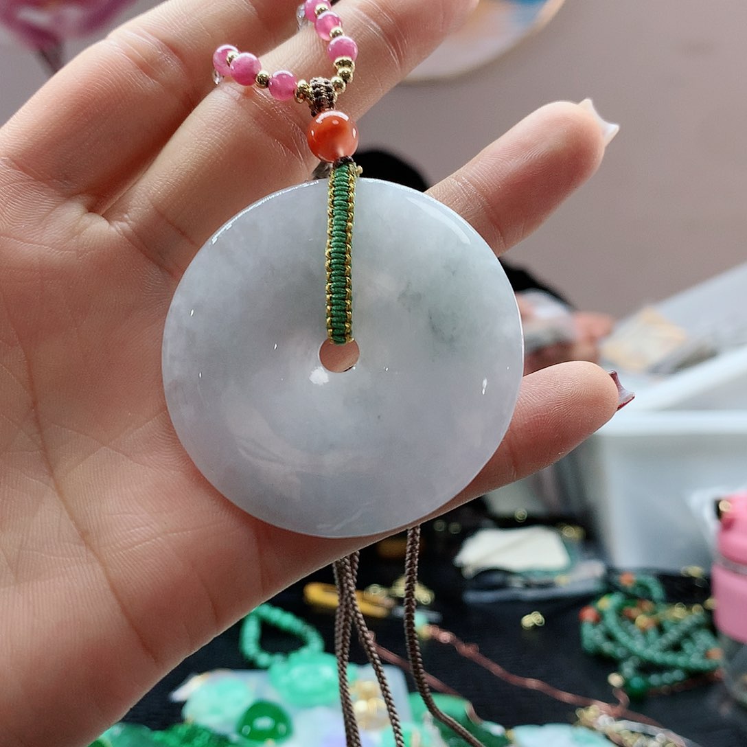 【闪购商品】翡翠吊坠(赠链)未镶嵌