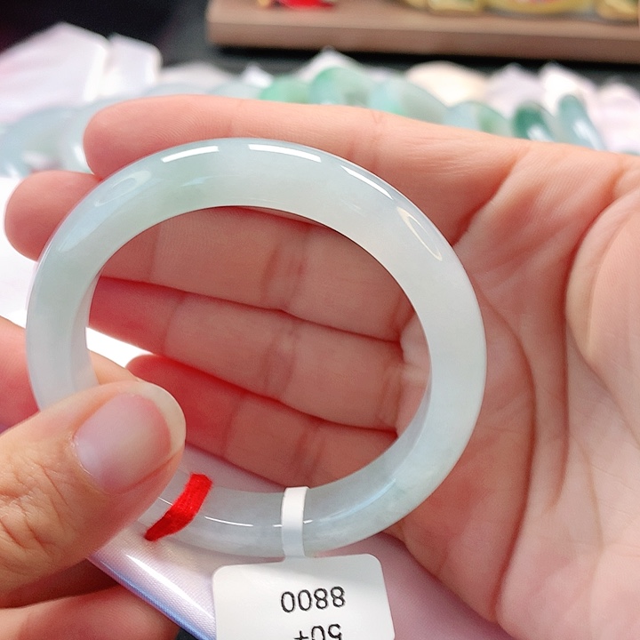 未镶嵌手镯翡翠50正