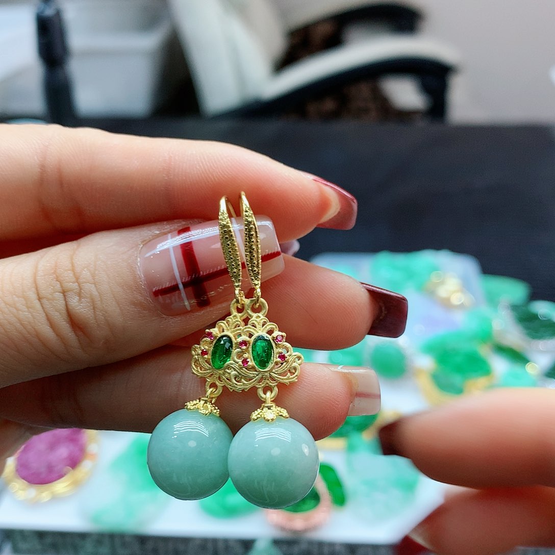 【闪购商品】翡翠耳饰未镶嵌，