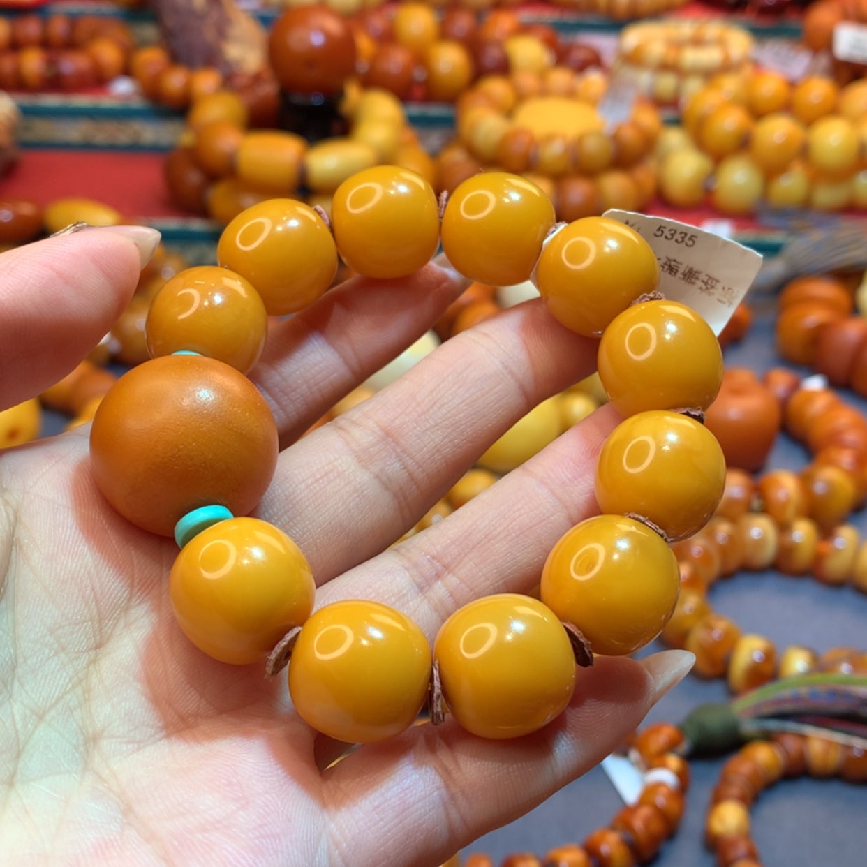 【闪购商品】蜜蜡手串未镶嵌任**。蜜蜡手串