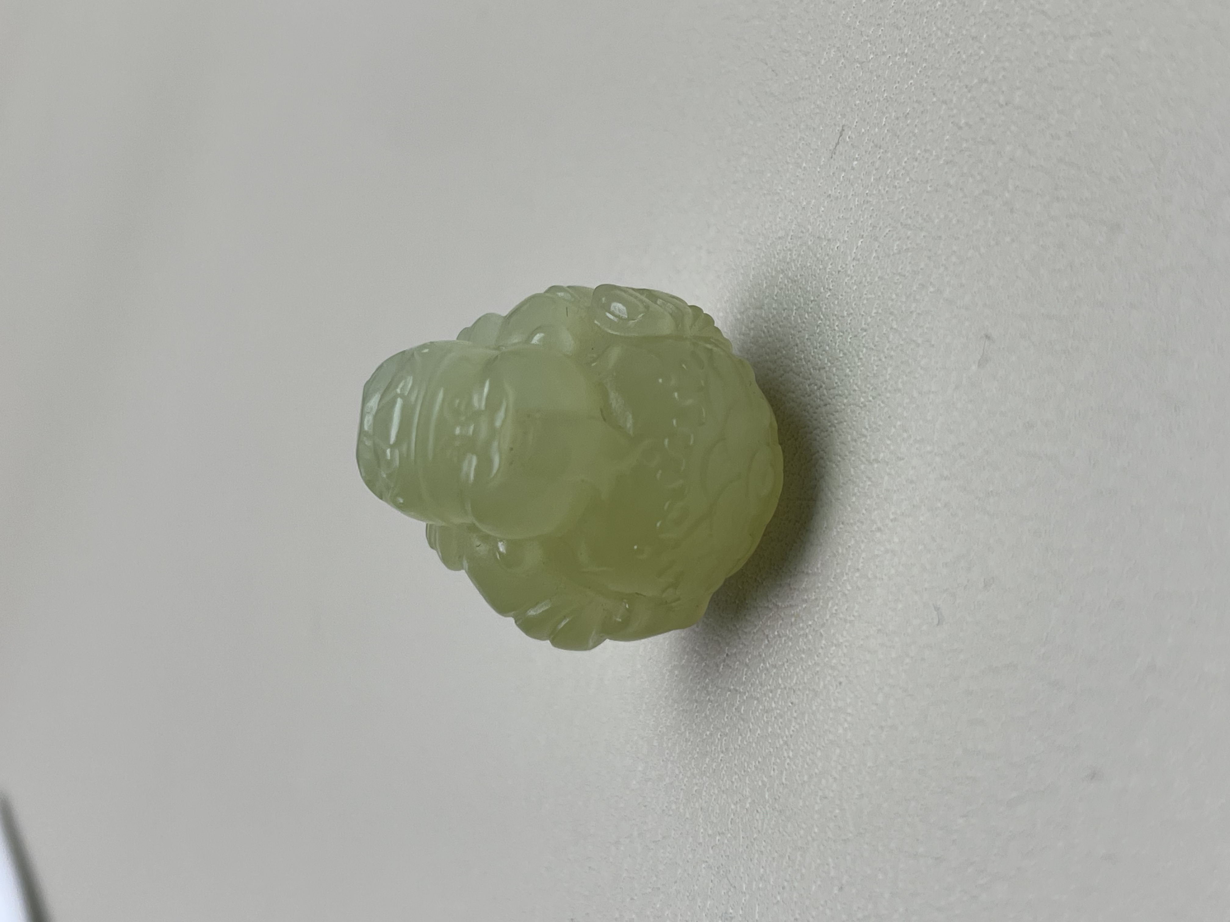 天然和田玉若羌黄口冰底猫眼精雕小财神