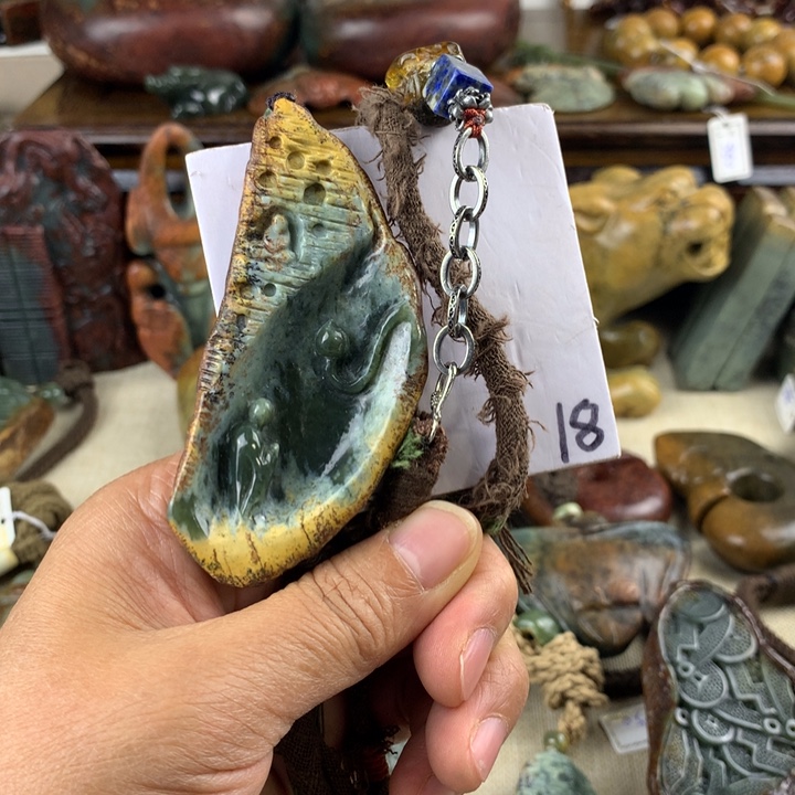 好***云岫岩河磨玉（透闪石质玉）未镶嵌珠宝奇石