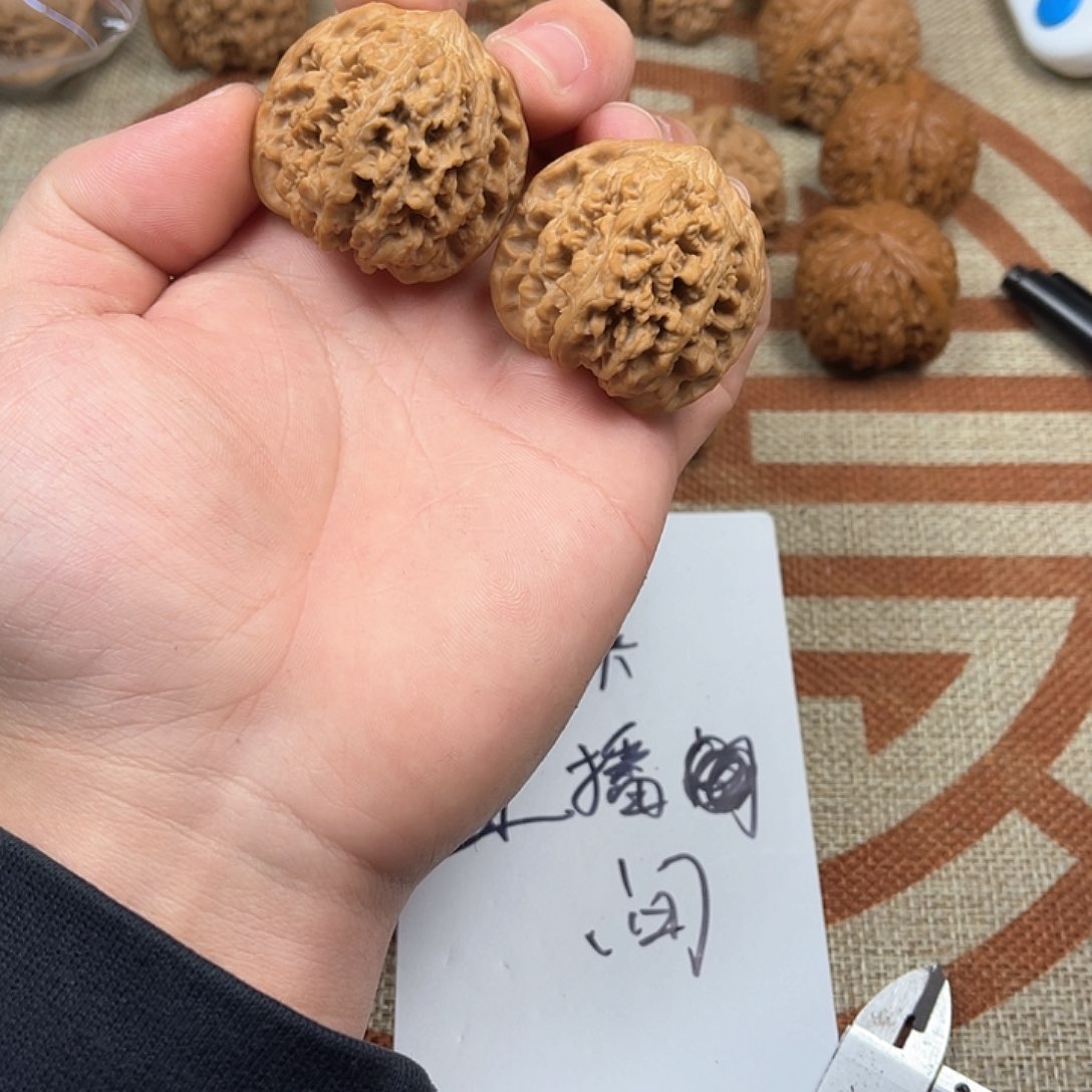 核桃把件M****d40尺全品满天星