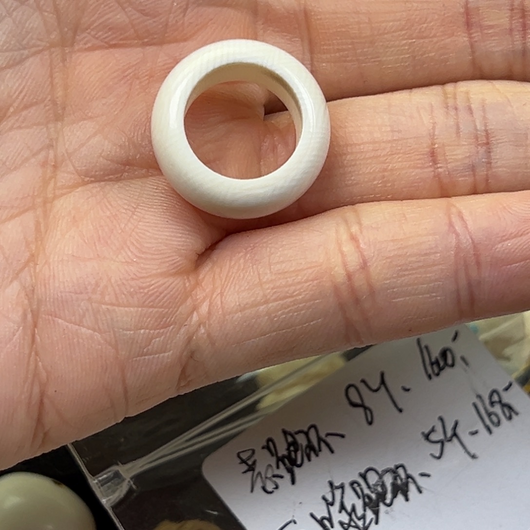 阳***晴猛犸象牙吊坠光面跑环