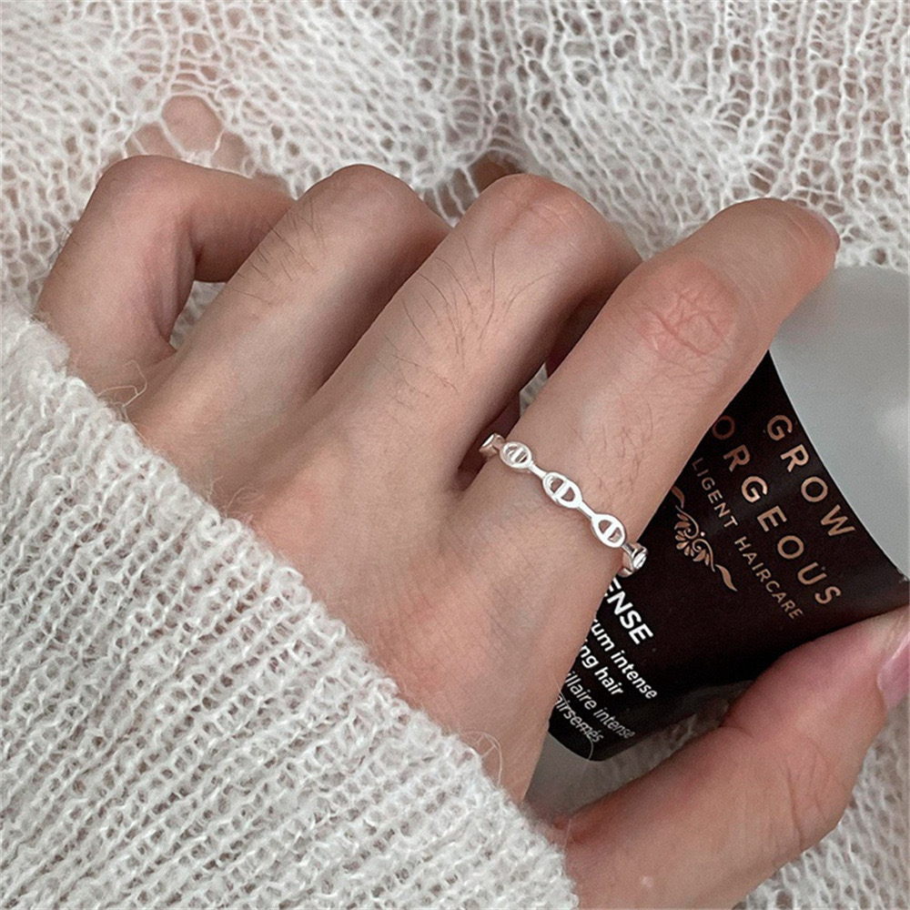 925银戒指 轻奢通体纯银气质简约极简风小众镂空猪鼻子开口戒指