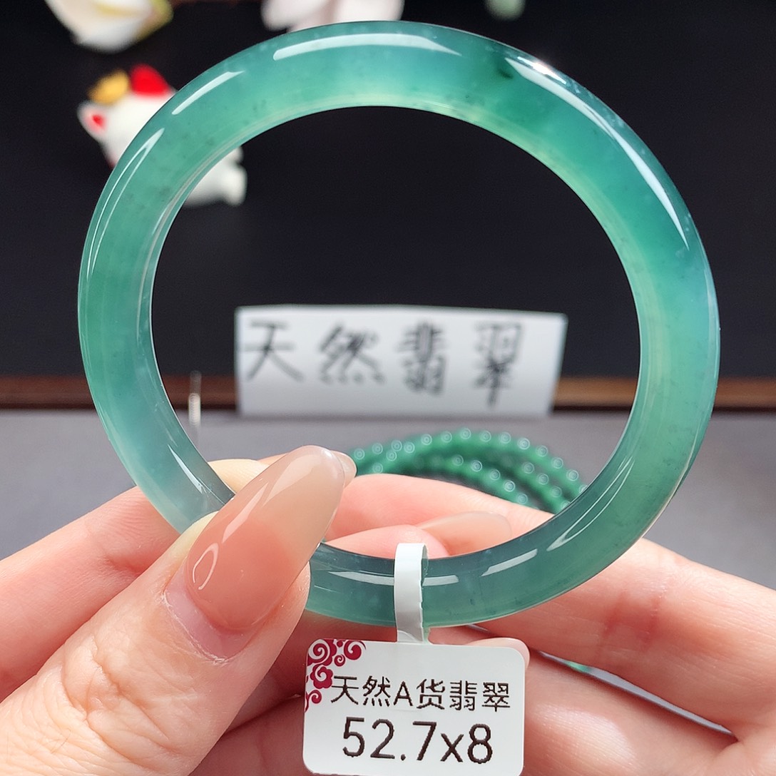 翡翠手镯（圆镯）未镶嵌