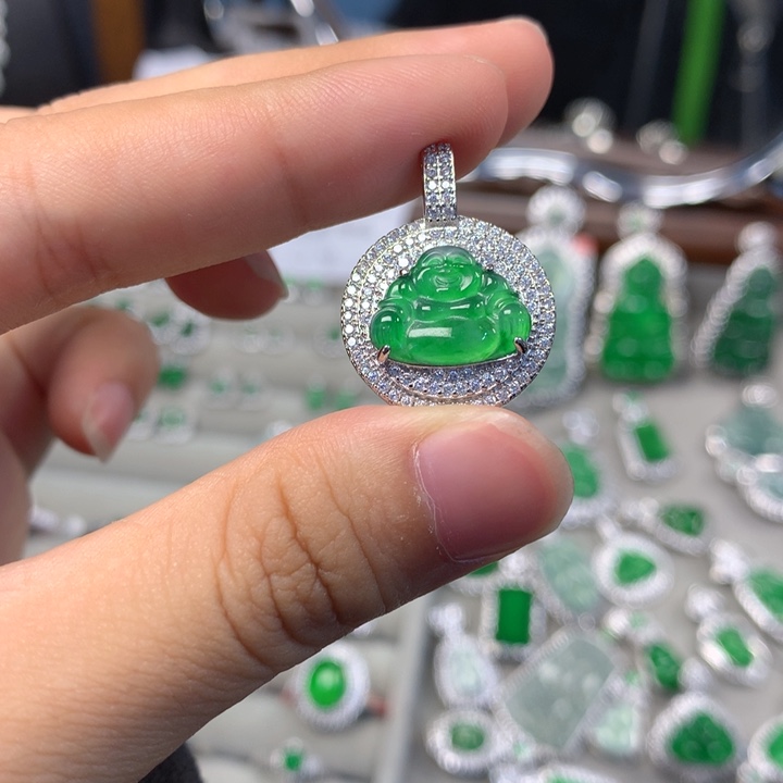 翡翠未镶嵌颈饰吊坠