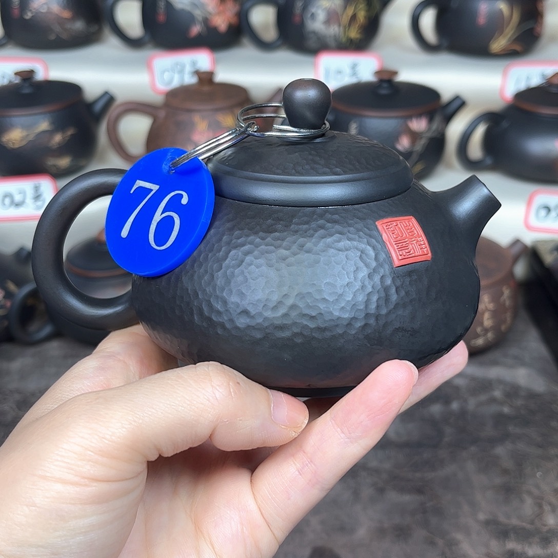 200毫升微微瑕纯手工锤纹胖墩壶