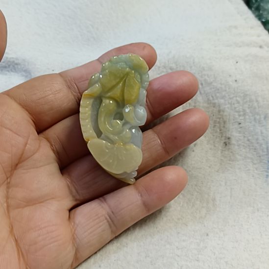 翡翠颈饰未镶嵌?****࿐