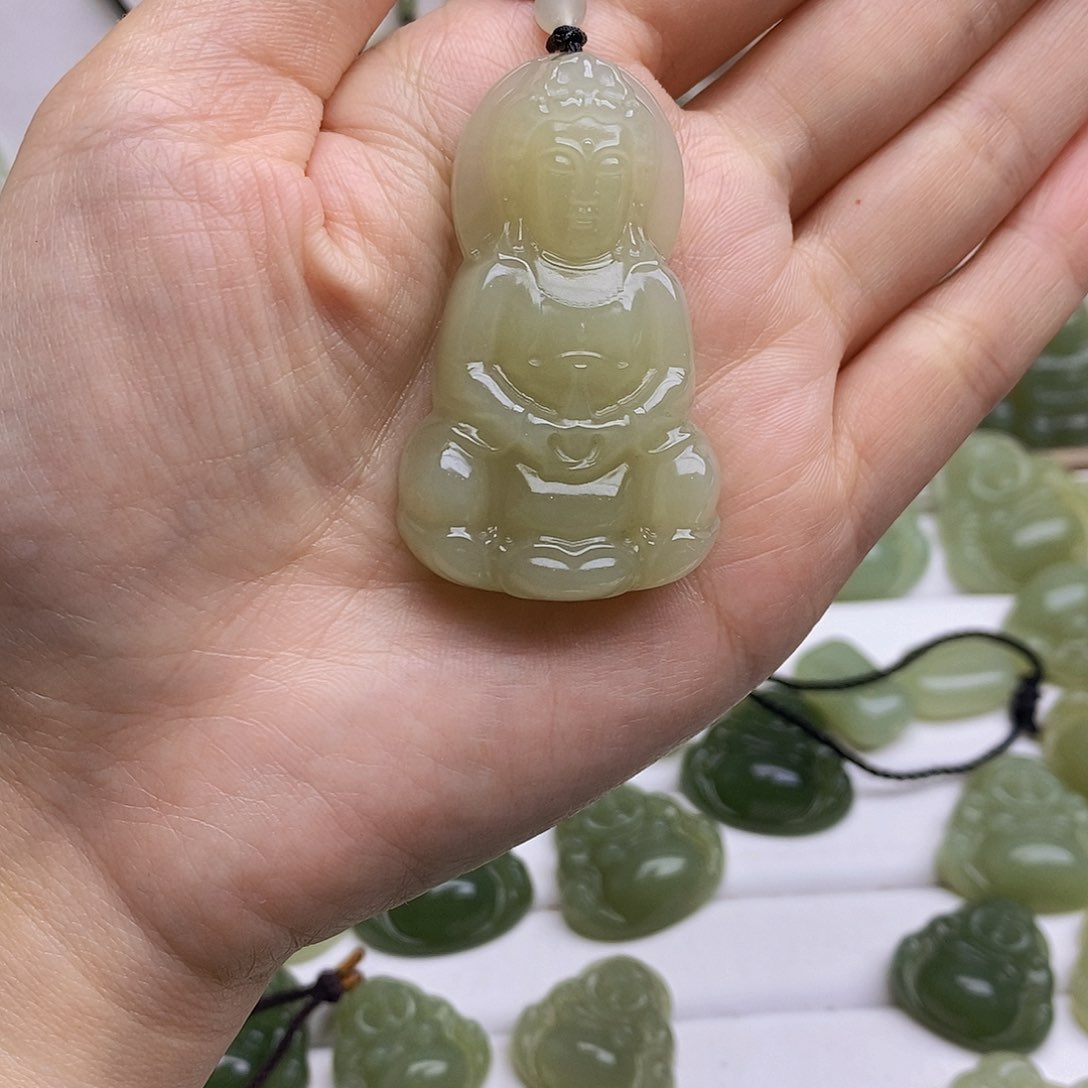 和田玉颈饰未镶嵌