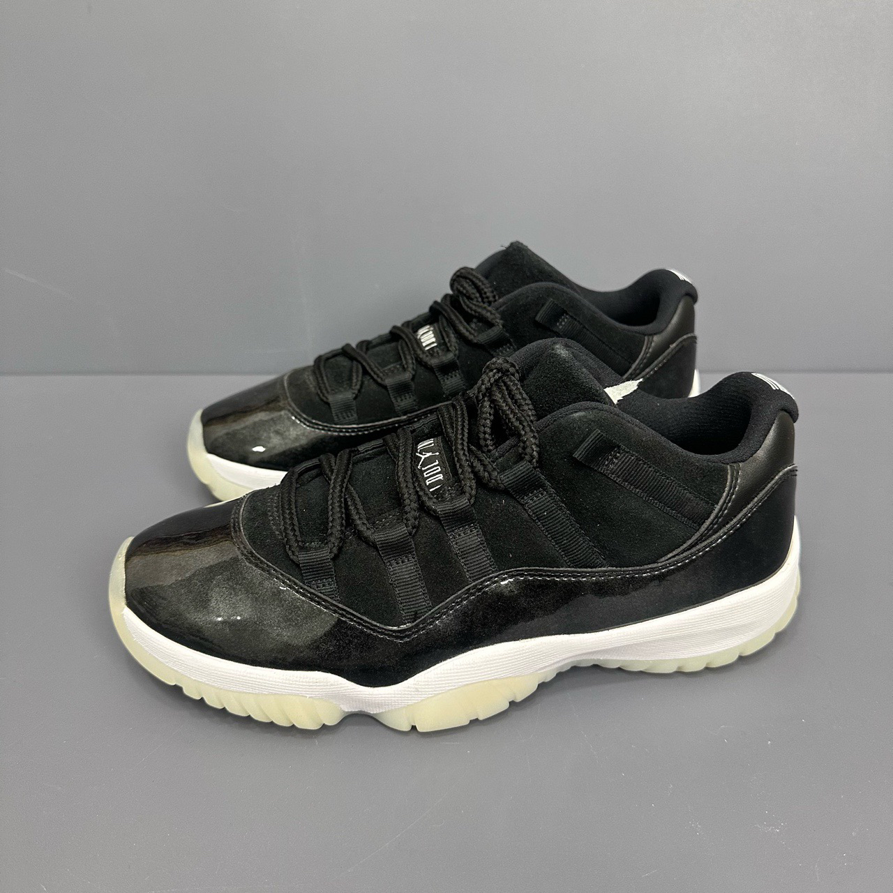 95新 NIKE/耐克 95新 40.5 aj11伯爵low 全新无盒 休闲鞋 秒价走