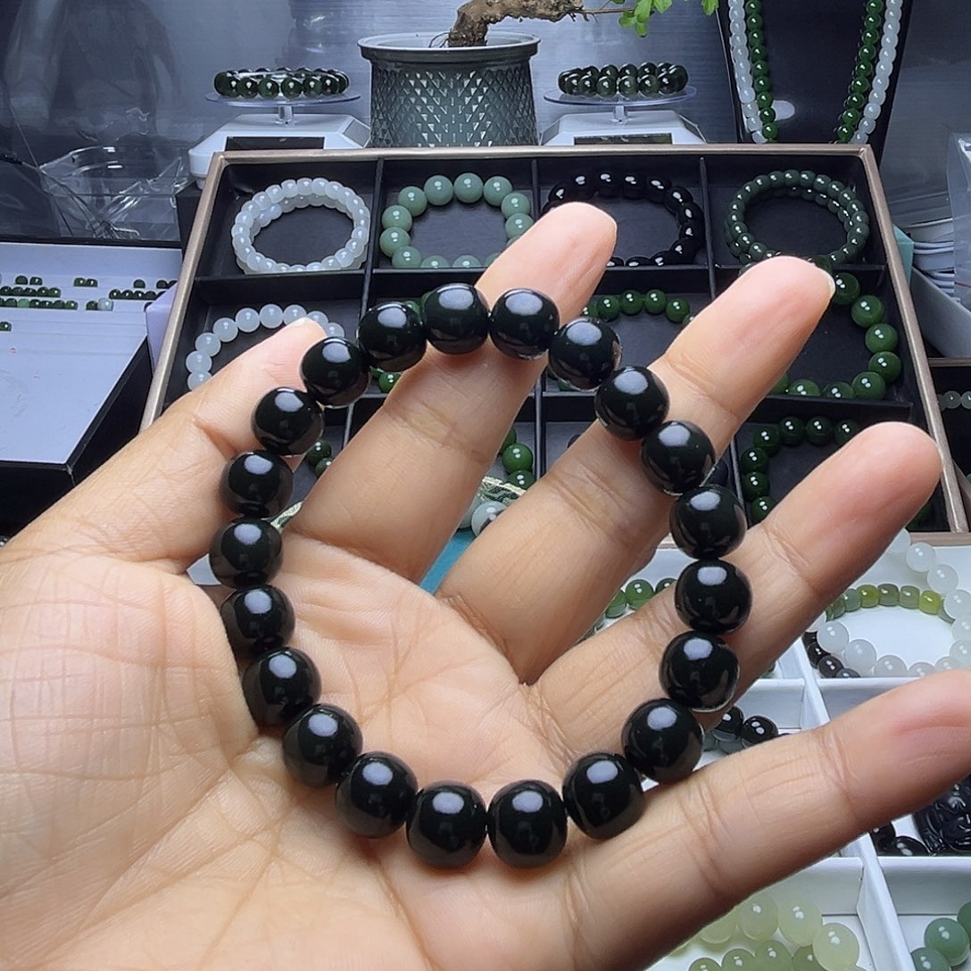 和田玉未镶嵌手串