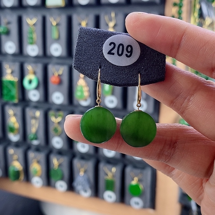 和田玉耳饰18K金镶嵌